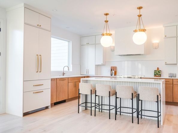 15-17 Jewett Pl 2, Newton MA 02458