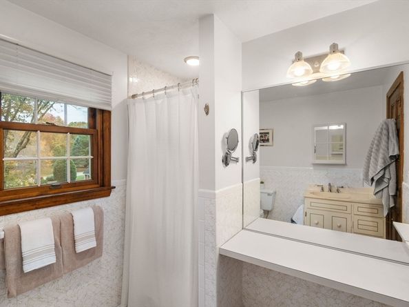 397 Stow Rd, Marlborough MA 01752