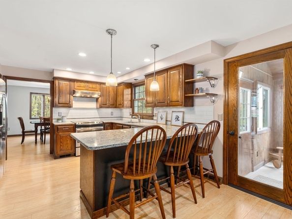 397 Stow Rd, Marlborough MA 01752