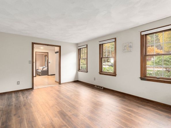 397 Stow Rd, Marlborough MA 01752