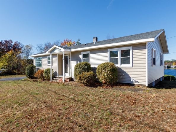 1 Ernest St, Webster MA 01570