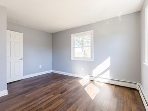 1 Ernest St, Webster MA 01570