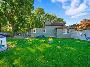 3 Corinne Pkwy, Middleboro MA 02346