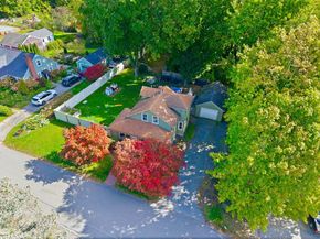 3 Corinne Pkwy, Middleboro MA 02346