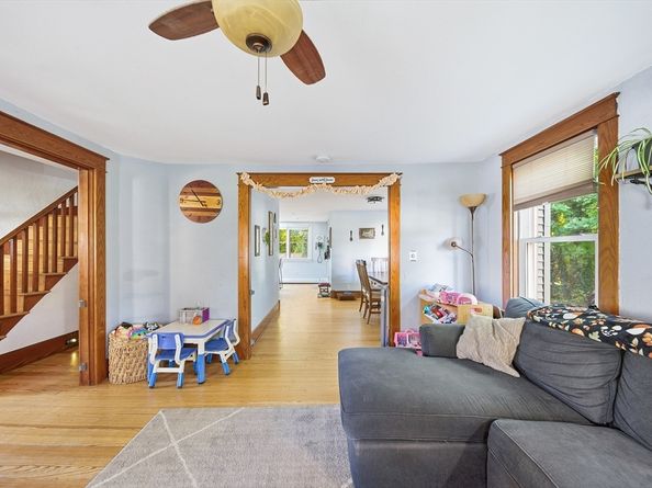 3 Corinne Pkwy, Middleboro MA 02346