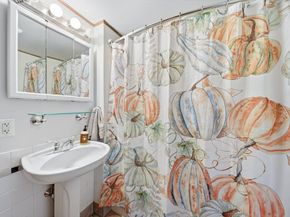 3 Corinne Pkwy, Middleboro MA 02346