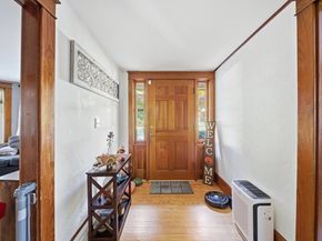 3 Corinne Pkwy, Middleboro MA 02346