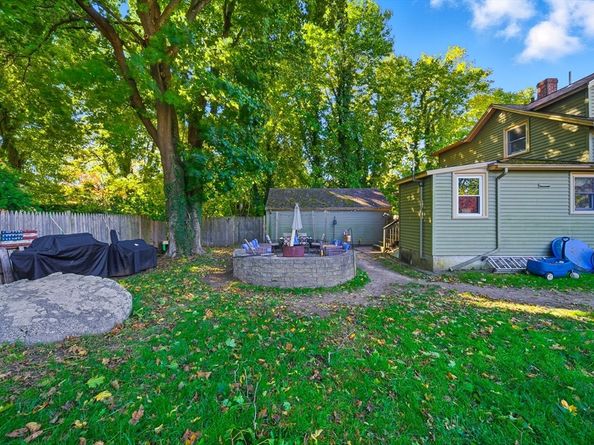 3 Corinne Pkwy, Middleboro MA 02346