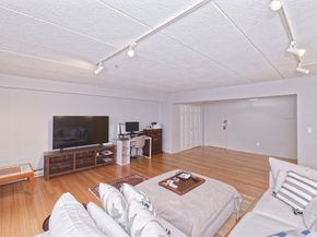 125 Pleasant St 201, Brookline MA 02446