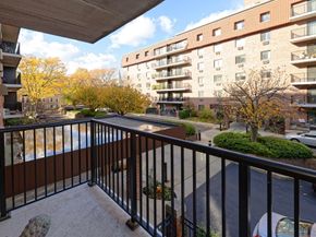 125 Pleasant St 201, Brookline MA 02446