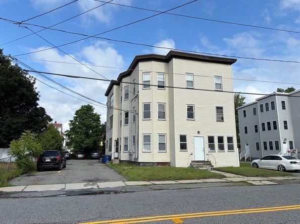 131 5th St, Leominster MA 01453