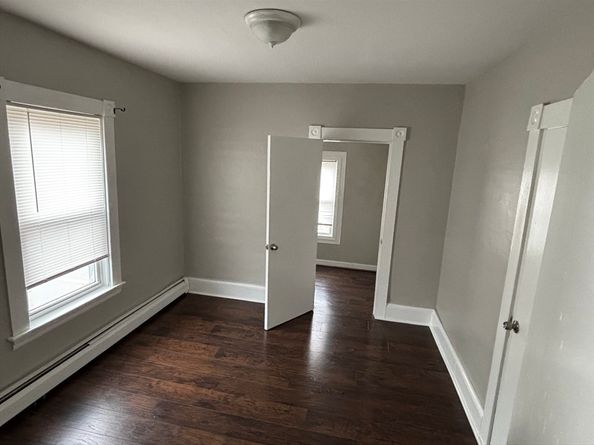 131 5th St, Leominster MA 01453