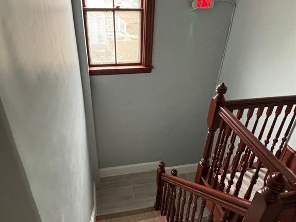 131 5th St, Leominster MA 01453