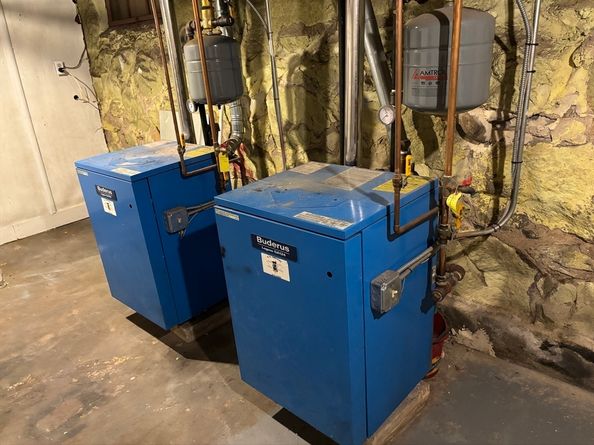 131 5th St, Leominster MA 01453