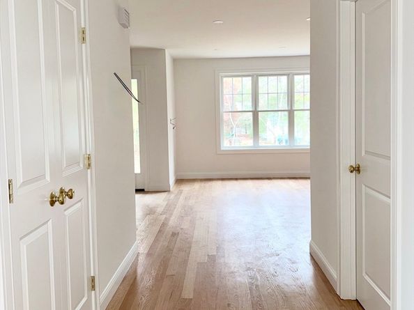 580 Broad St 2, Bridgewater MA 02324