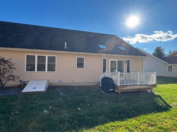 2 Riley Rd B, Lunenburg MA 01462