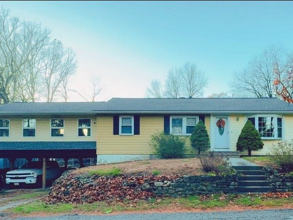 315 Grant St, Leominster MA 01453