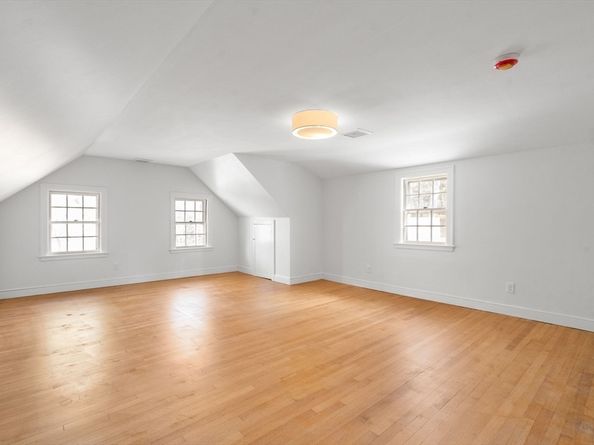 262 Cochituate Rd, Wayland MA 01778