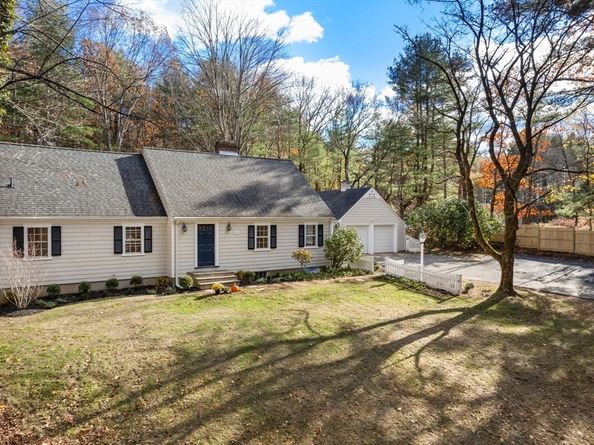 262 Cochituate Rd, Wayland MA 01778