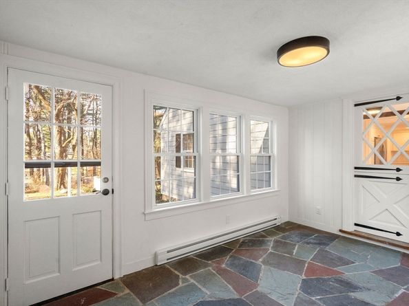 262 Cochituate Rd, Wayland MA 01778