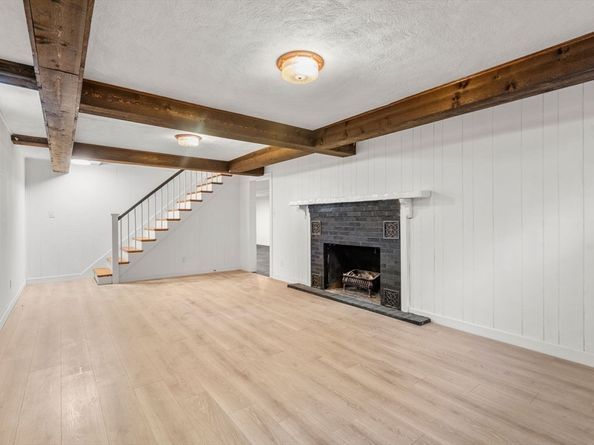 262 Cochituate Rd, Wayland MA 01778