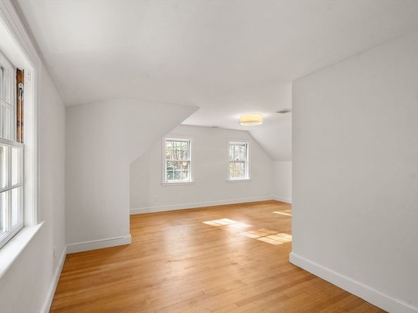 262 Cochituate Rd, Wayland MA 01778