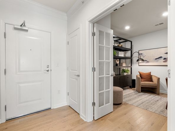 320 Martins Landing Way 403, North Reading MA 01864