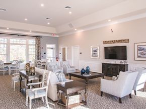 320 Martins Landing Way 403, North Reading MA 01864