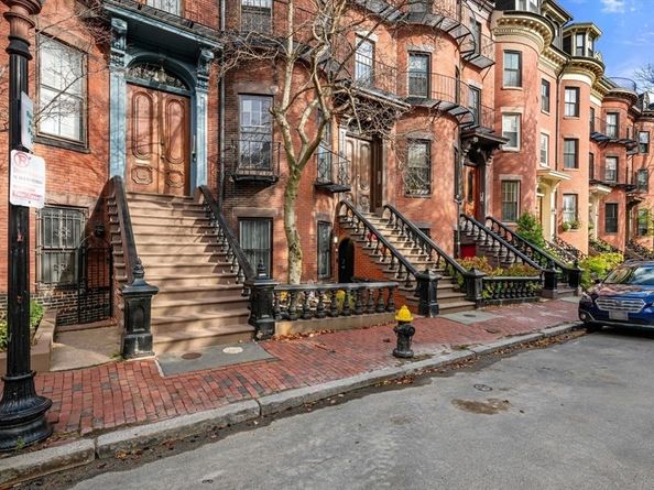 15 Concord Sq A, Boston MA 02118