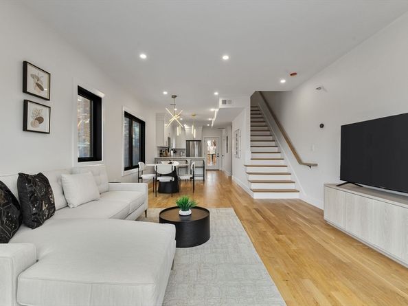 599 Sea St 1, Quincy MA 02169