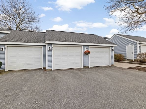 92 Cliffside Dr hole 2, Plymouth MA 02360