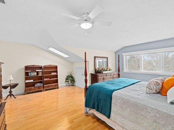 92 Cliffside Dr hole 2, Plymouth MA 02360