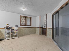 186 Eight Lots Rd, Sutton MA 01590