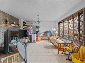 186 Eight Lots Rd, Sutton MA 01590