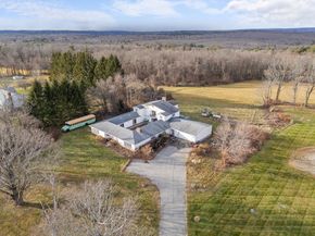 186 Eight Lots Rd, Sutton MA 01590