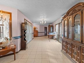 186 Eight Lots Rd, Sutton MA 01590