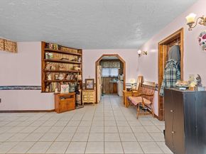 186 Eight Lots Rd, Sutton MA 01590