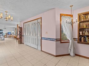 186 Eight Lots Rd, Sutton MA 01590