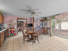 186 Eight Lots Rd, Sutton MA 01590