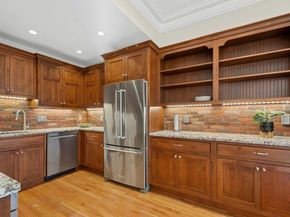 149a Bishop Allen Drive A, Cambridge MA 02139