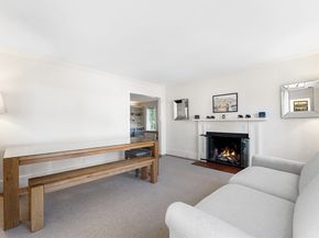 29 Cottage St, Wellesley MA 02482