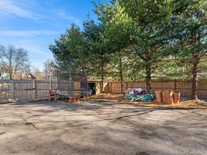 29 Cottage St, Wellesley MA 02482