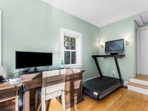 29 Cottage St, Wellesley MA 02482