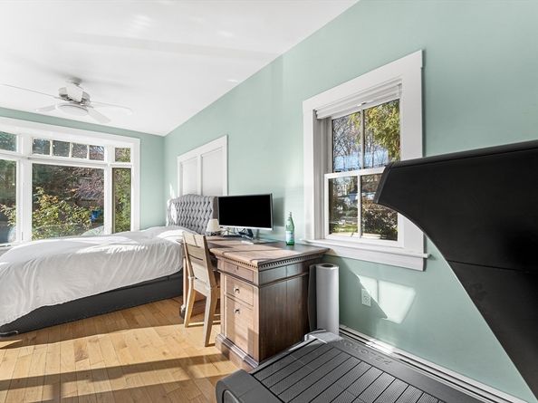 29 Cottage St, Wellesley MA 02482