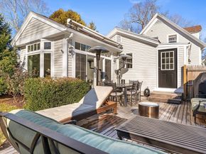 29 Cottage St, Wellesley MA 02482