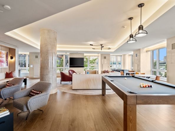 100 Lovejoy Wharf 5 N, Boston MA 02114