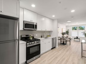 602 Canterbury U5, Boston MA 02131