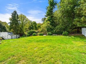 12 Patti Ln, Maynard MA 01754