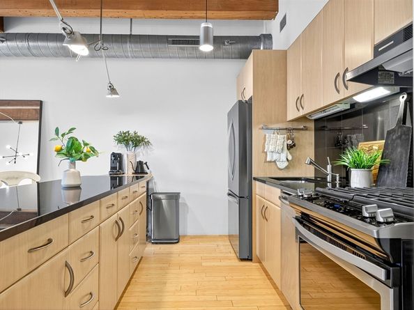 9 West Broadway 508, Boston MA 02127