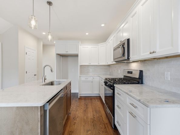 20 Willow St, Clinton MA 01510